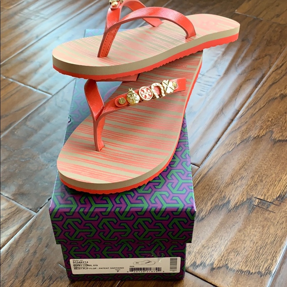 Tory Burch Kiley Flip Flop - Patent Saffiano